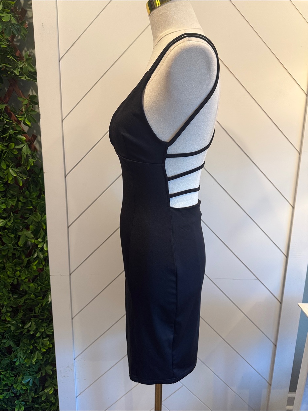 Be-All Trend-All Backless Black Mini Dress - Picture 8 of 12